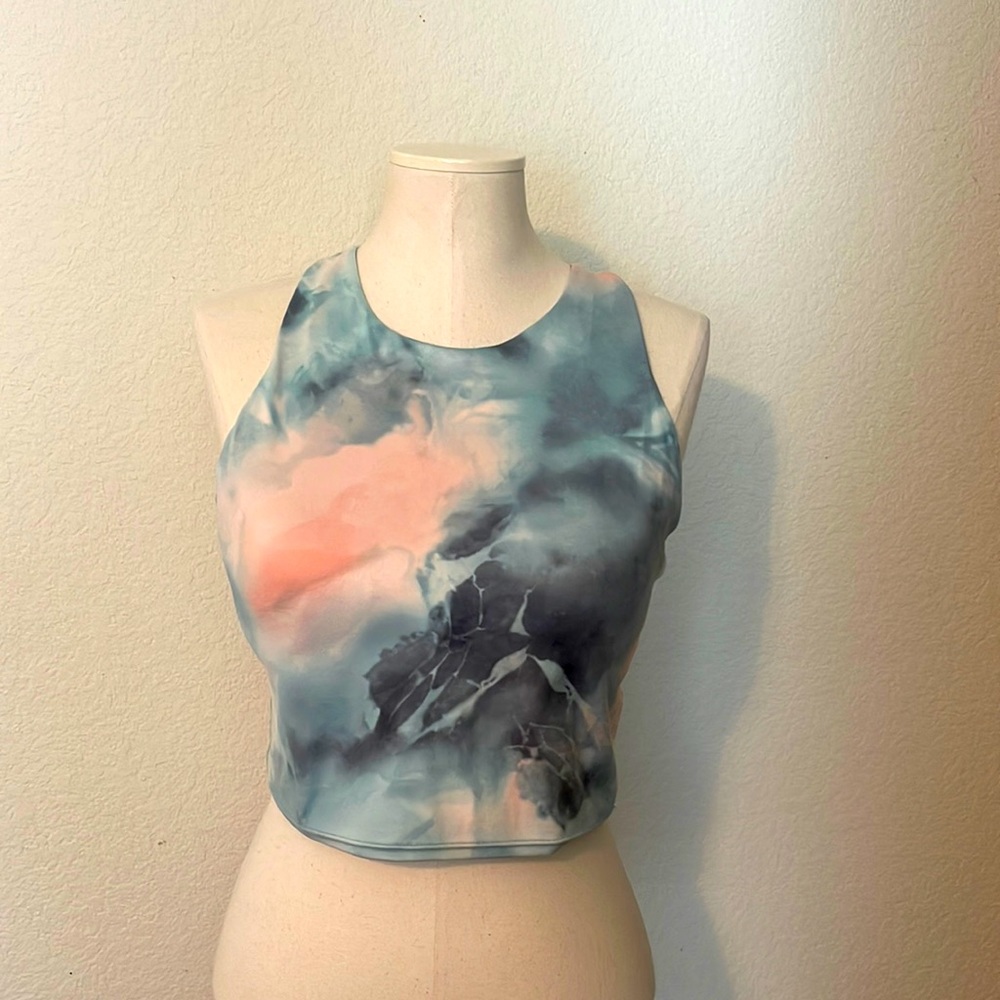 Athleta Conscious Crop